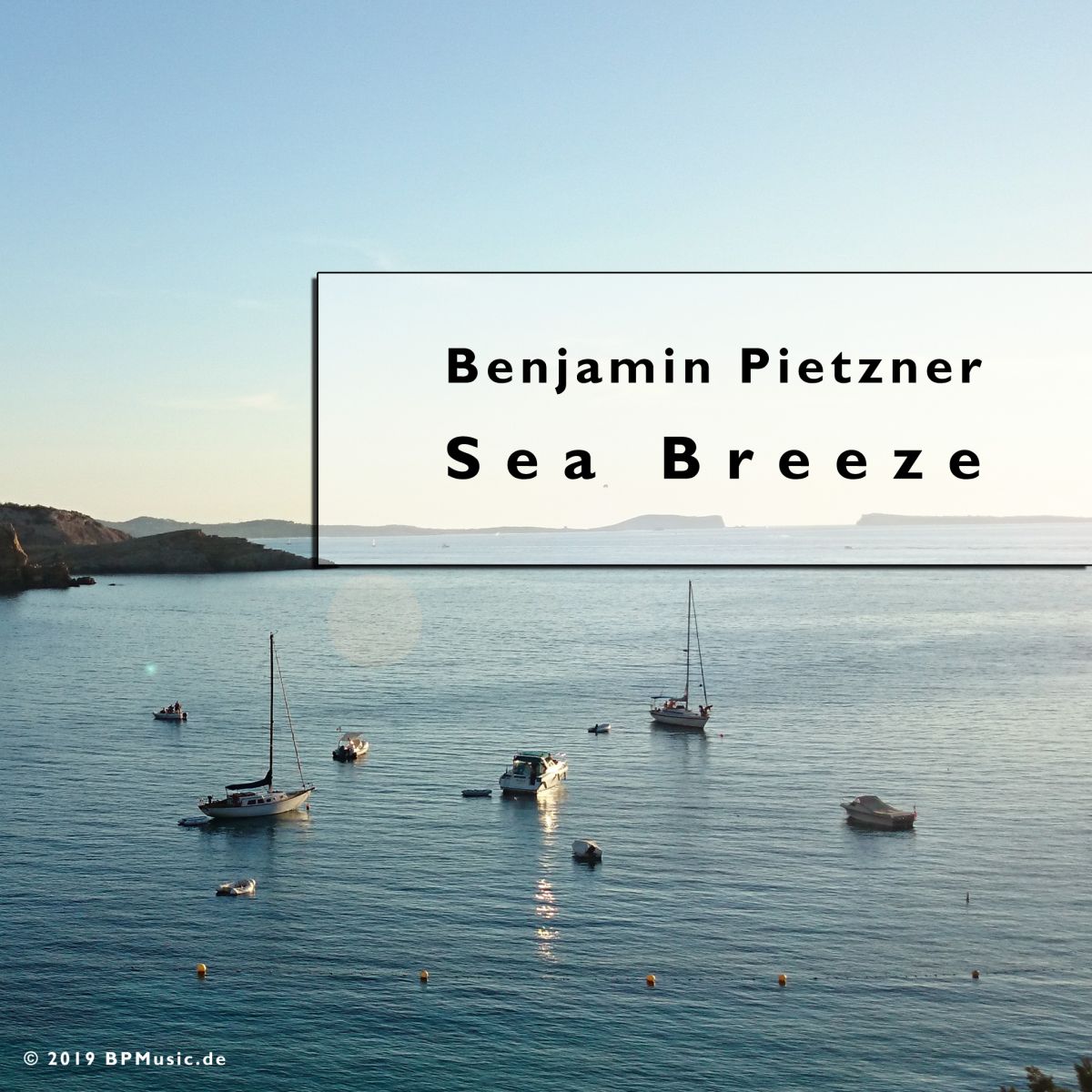 New track &quot;Sea Breeze&quot;